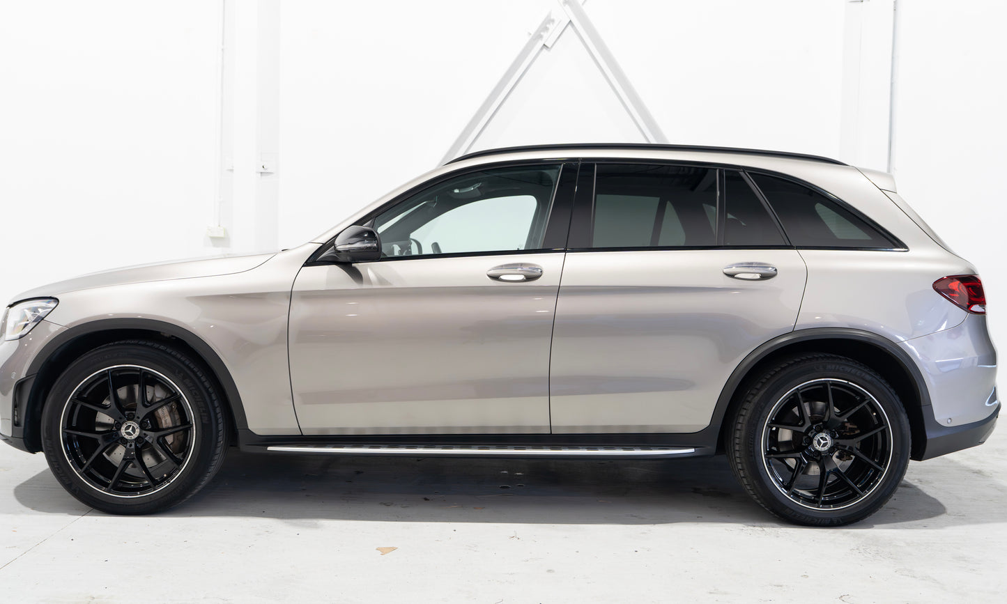2021 Mercedes-Benz GLC300