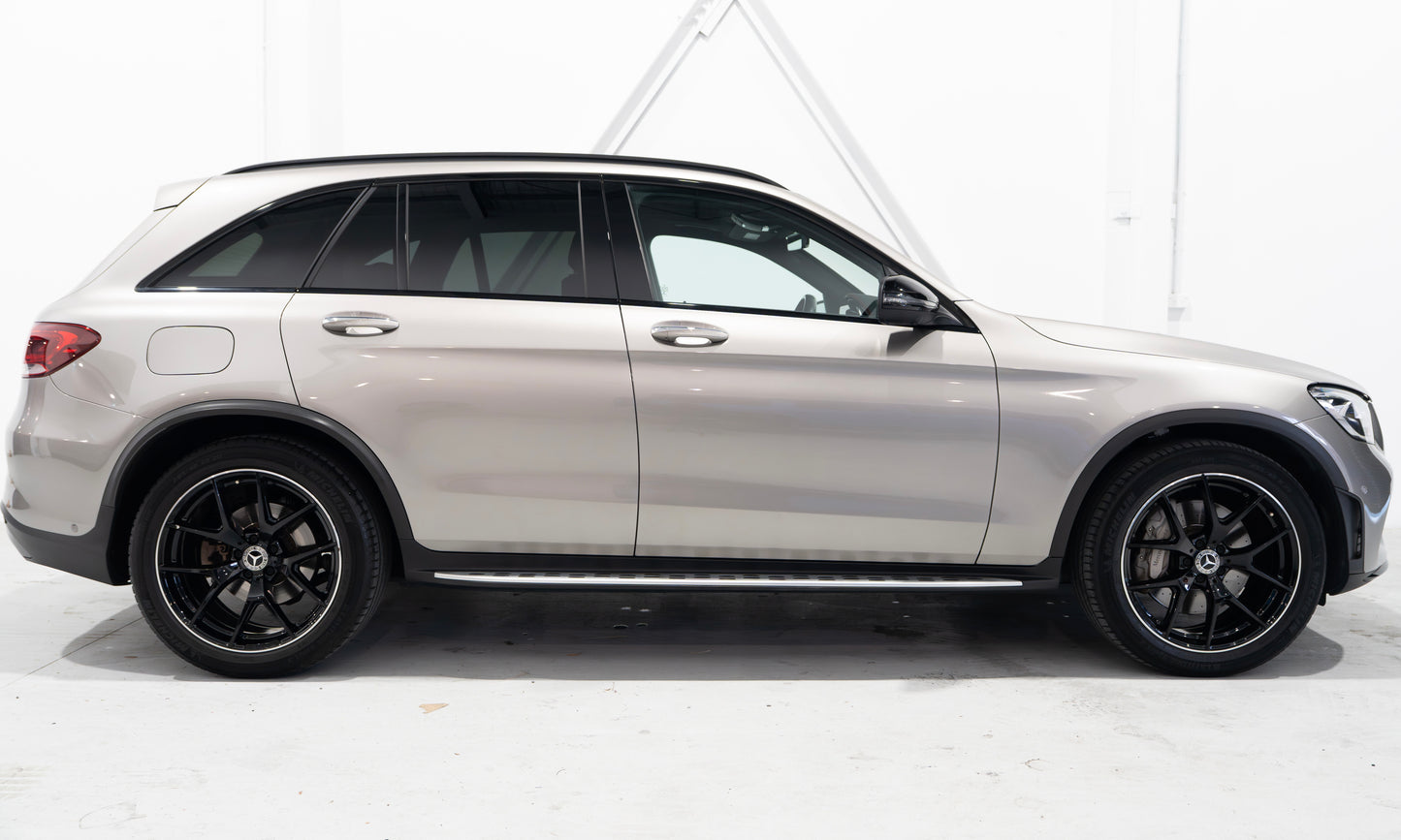 2021 Mercedes-Benz GLC300