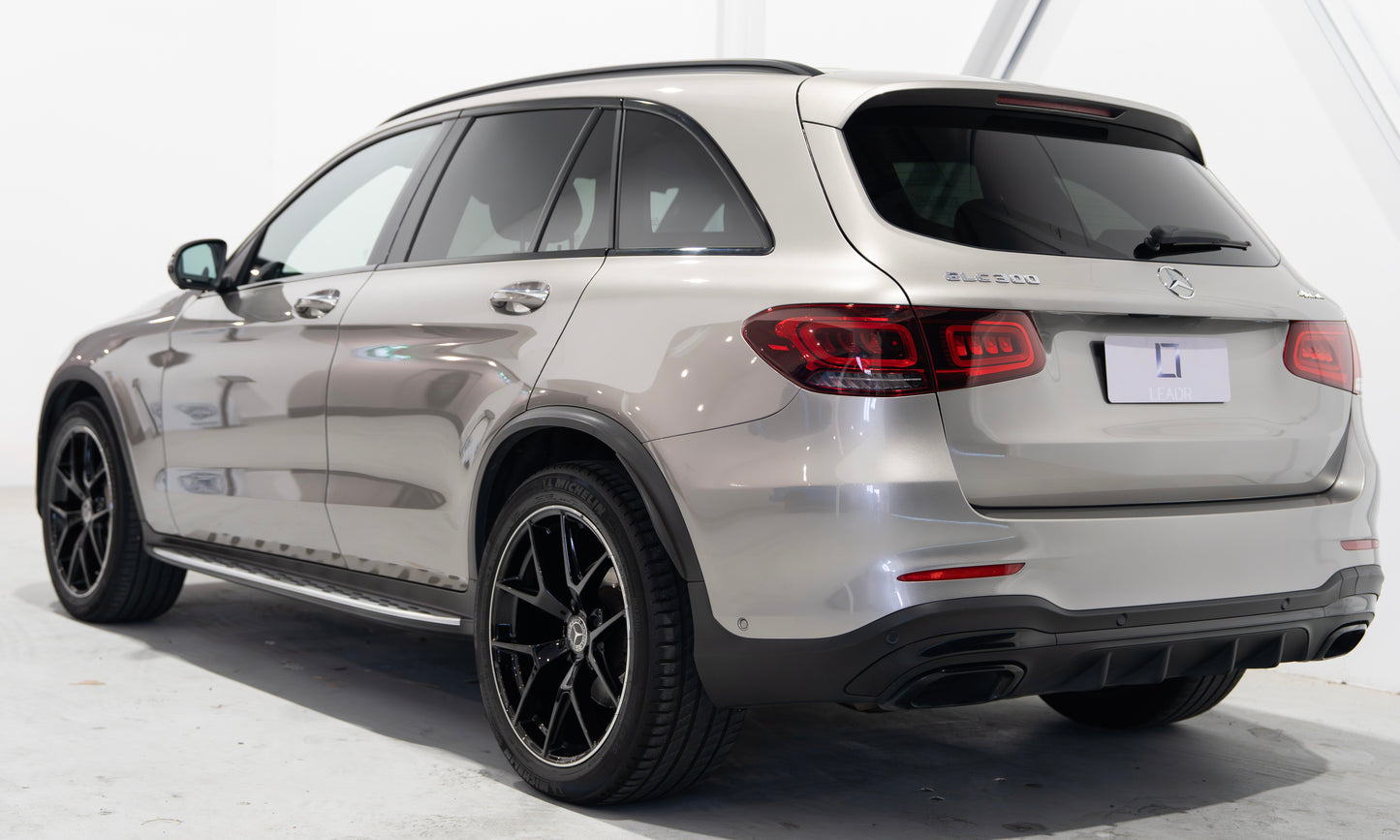 2021 Mercedes-Benz GLC300