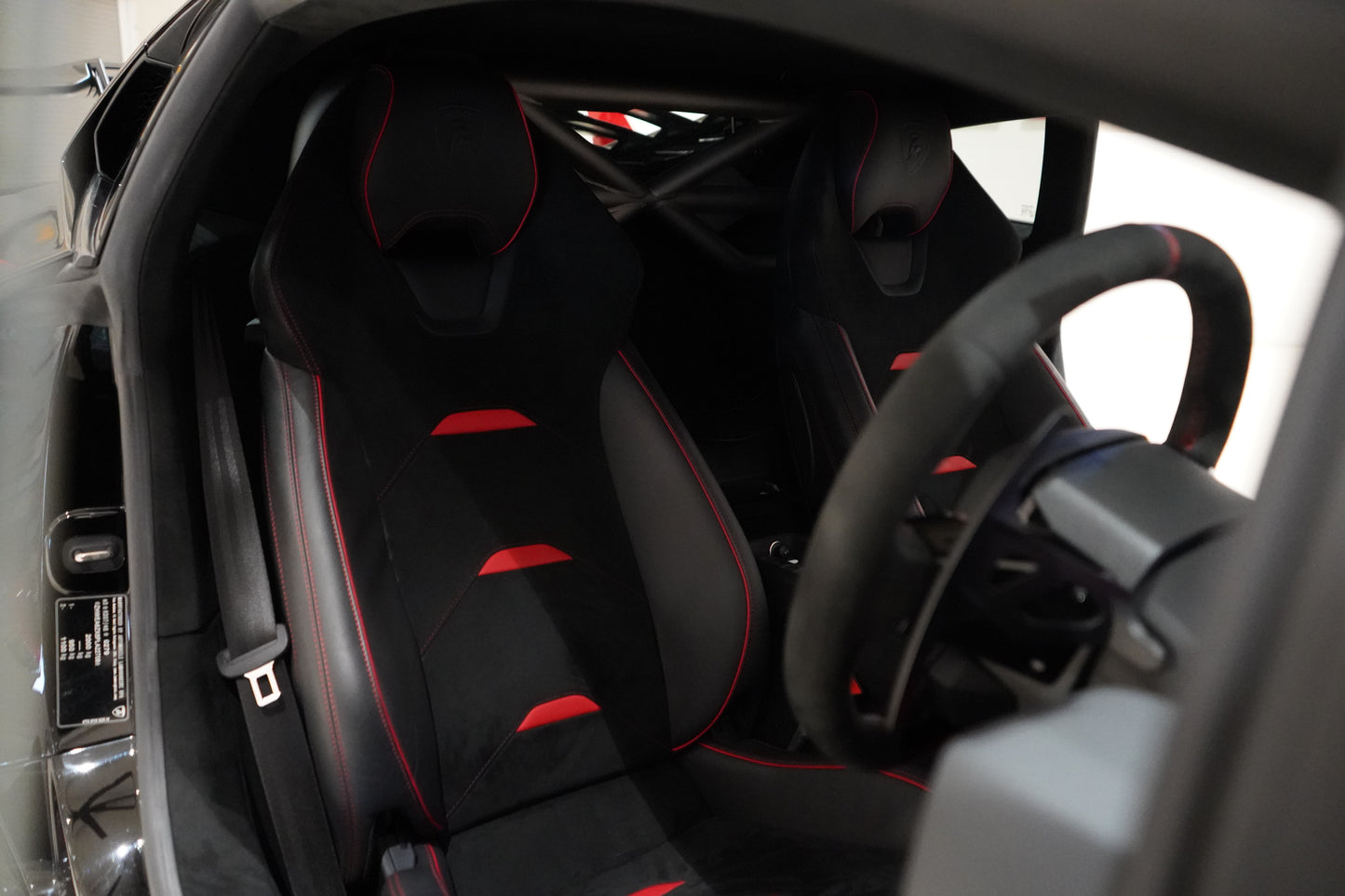 2023 Lamborghini Huracan STO