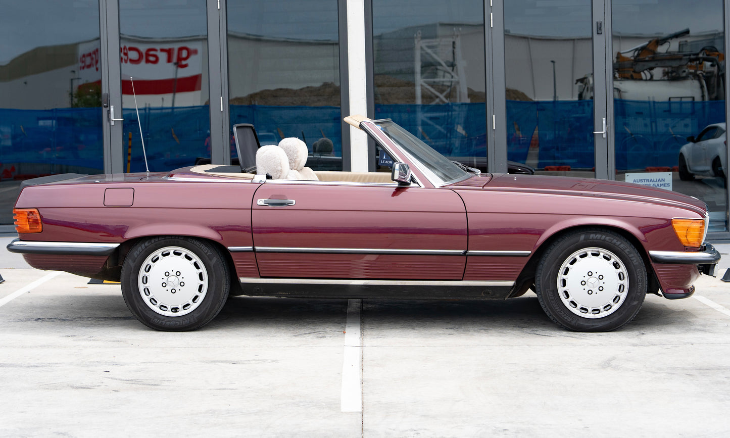 1986 Mercedes-Benz 560SL Convertible