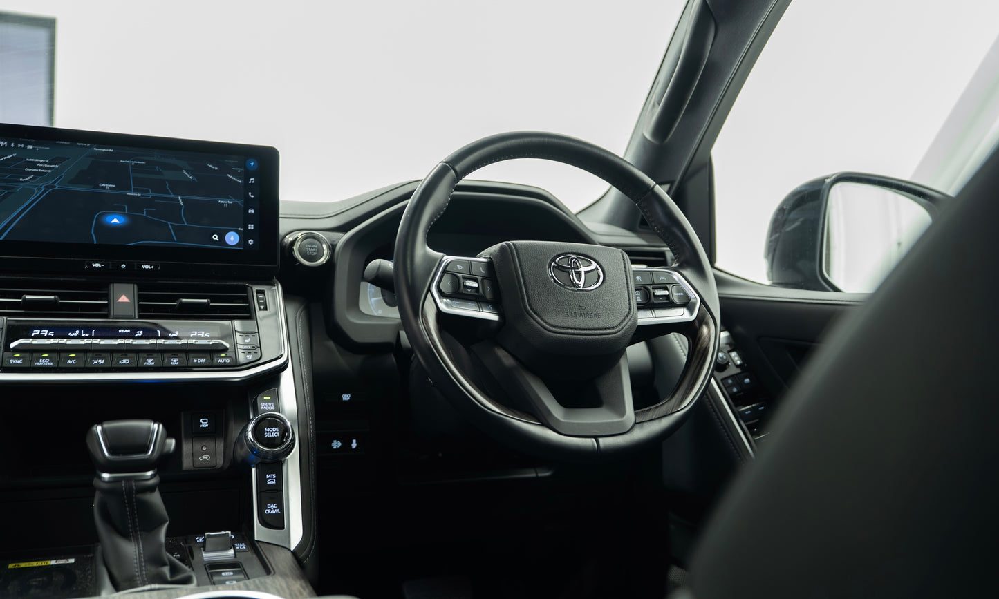 2025 Toyota Landcruiser VX